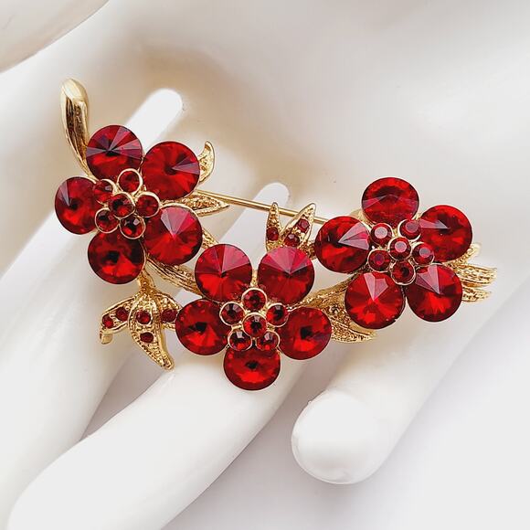 Vintage Red Rivoli Rhinestone Flower Cluster Brooch - Picture 2 of 9
